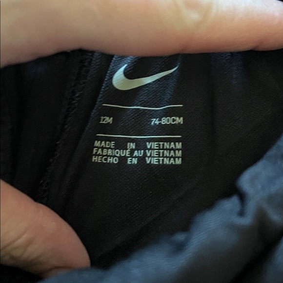 Nike Gray Top and Black Shorts Set with Yellow Logo - Picture 3 of 5